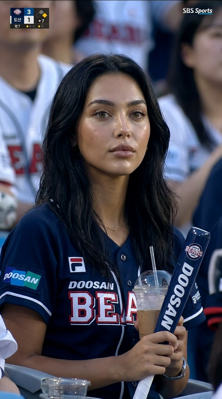 Korean baseball AI trend — KBO broadcast-style fan cam look